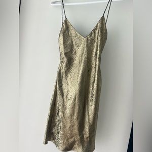 Women’s ZARA mini dress in gold (JANUARY). NWT, size XS